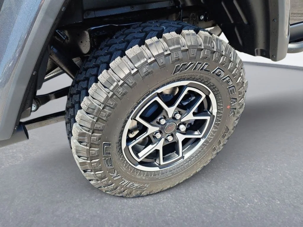 New 2026 Granite Crystal Metallic Clear-Coat Exterior Paint Jeep Rubicon X image 10