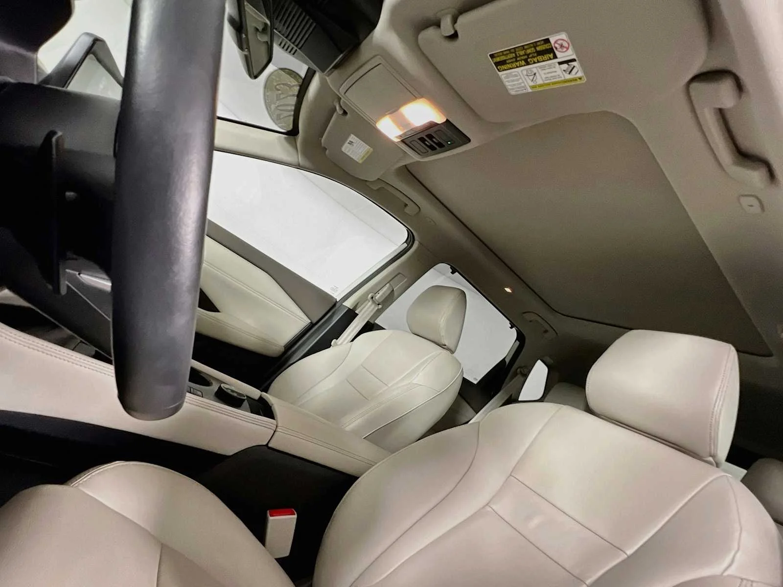 Used 2023 Pearl White Tricoat Nissan SL image 23