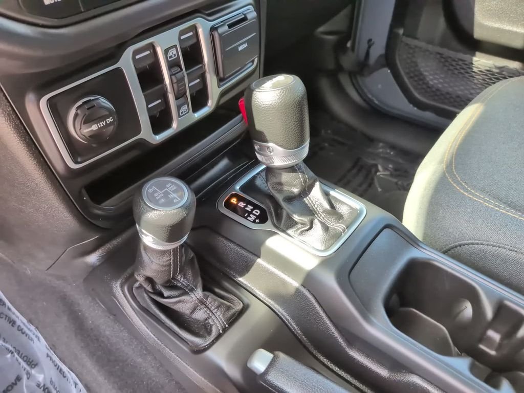Used 2025 Gray Jeep Sahara 4xe image 23