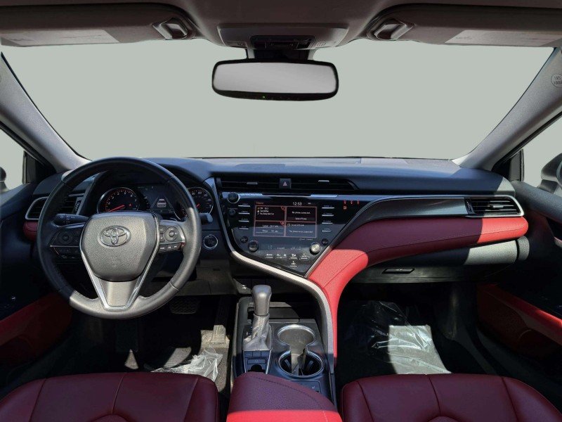 Used 2019 Wind Chill Pearl Toyota XSE image 9