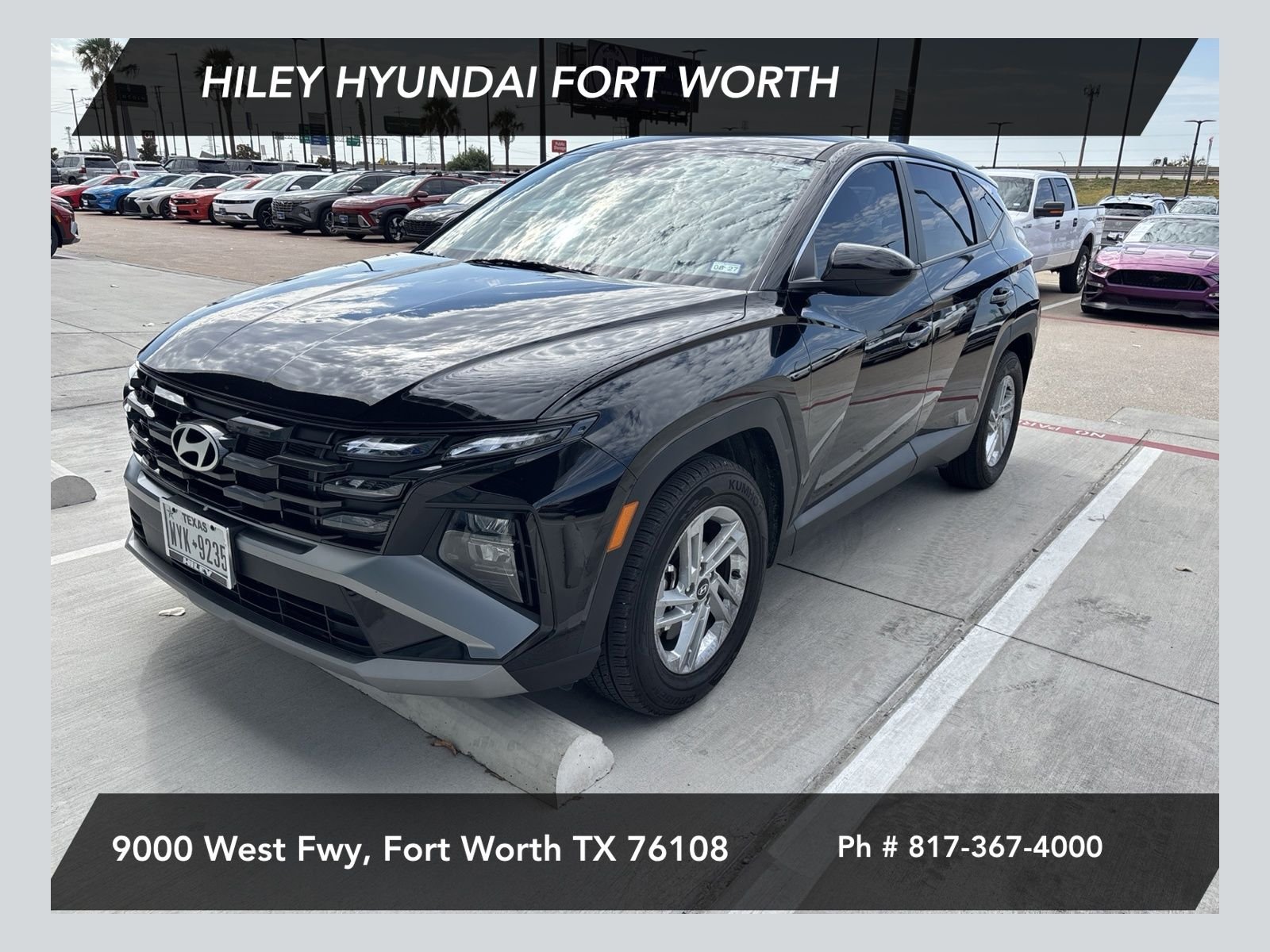 Certified Used 2025 Phantom Black Hyundai SE image 1