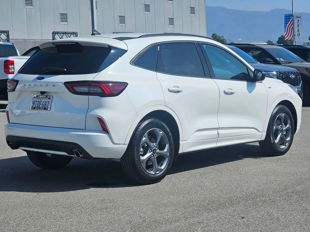 Used 2024 White Metallic Ford ST-Line image 6