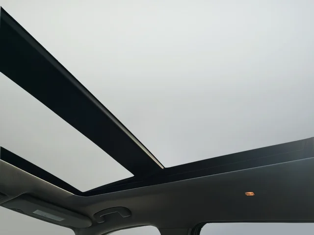New 2026 Everest White Pearl TriCoat Nissan Dark Armor image 20