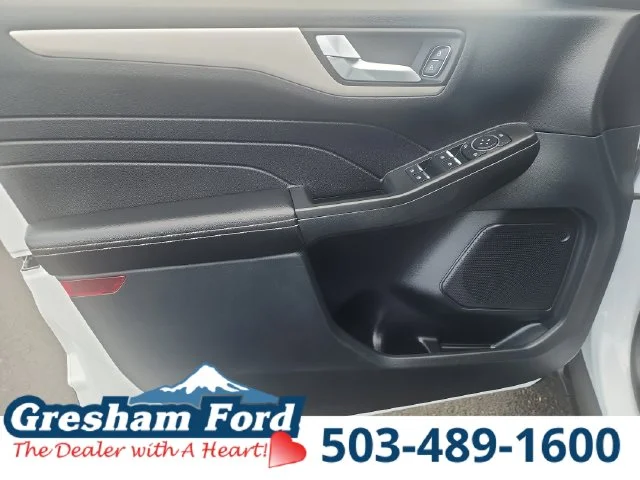 Certified Used 2021 Oxford White Ford SE image 16