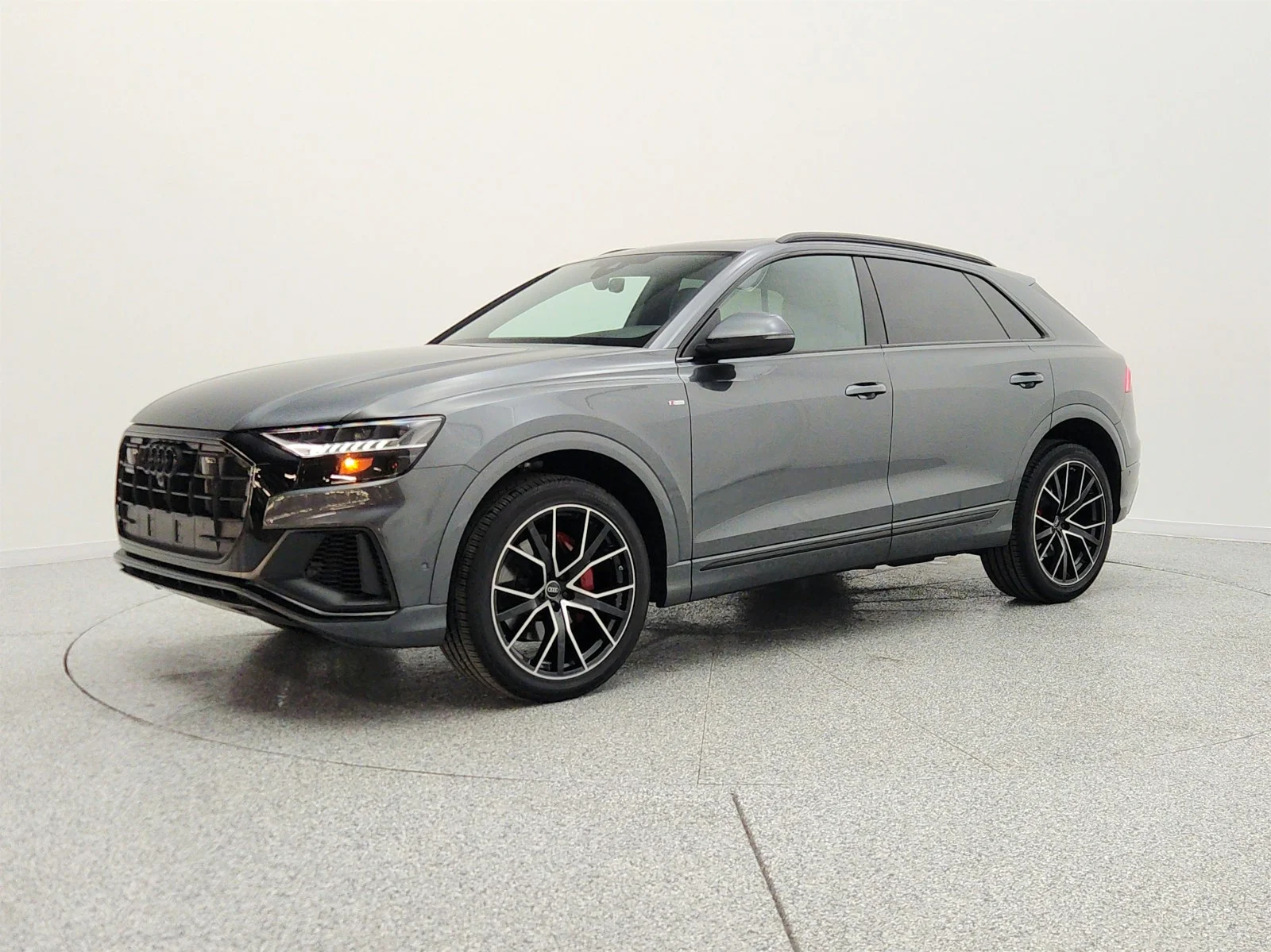 2023 Audi Q8 55 Premium Plus Tiptonic quattro's photo