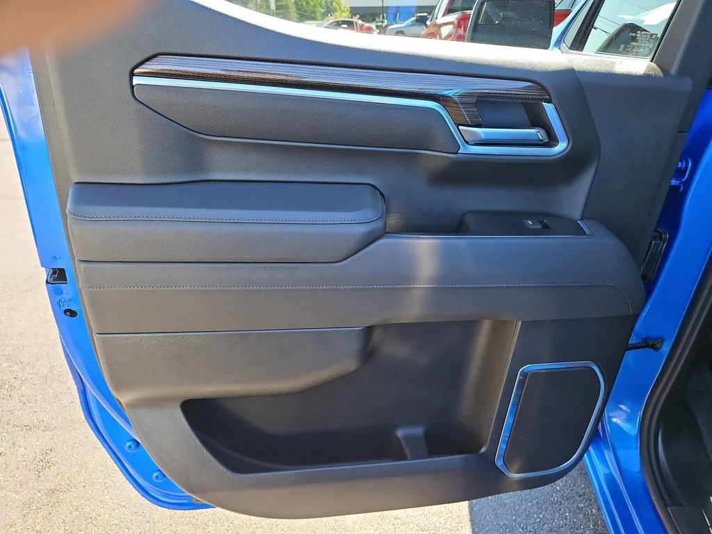 Used 2026 Riptide Blue Metallic Chevrolet RST image 16
