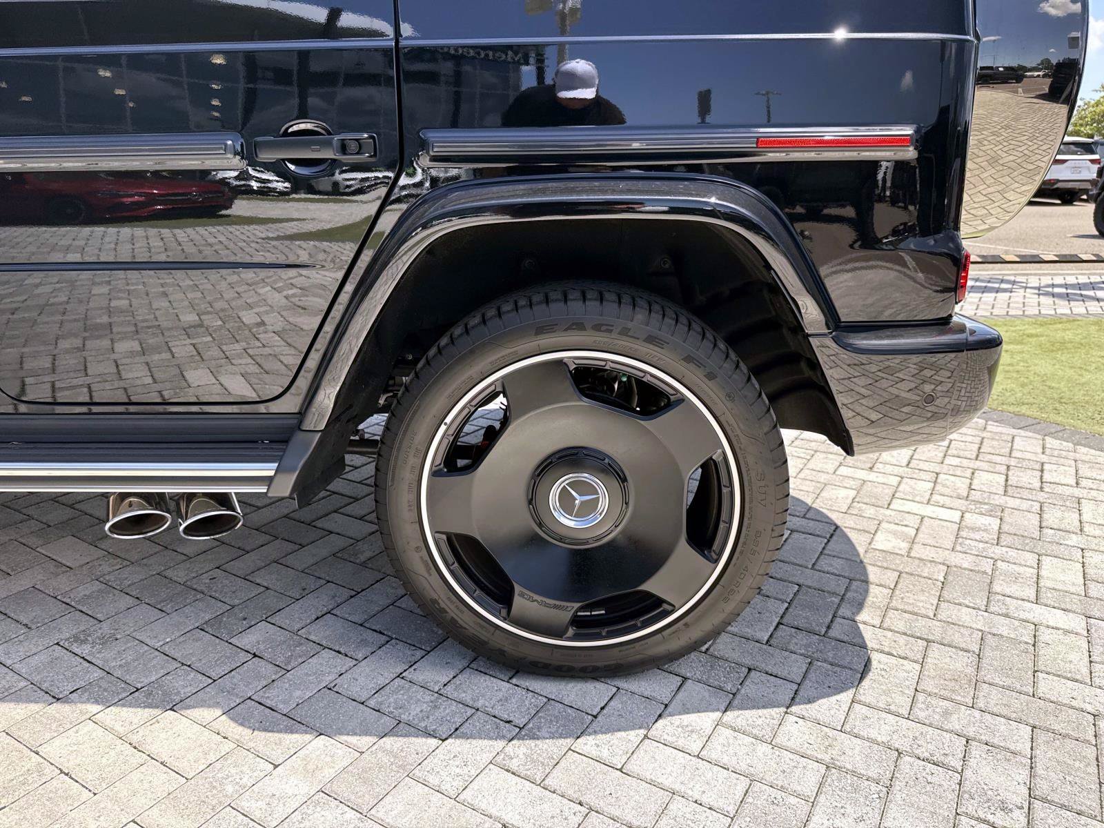 2025 Mercedes-Benz G-Class Mercedes-AMG - Photo 12