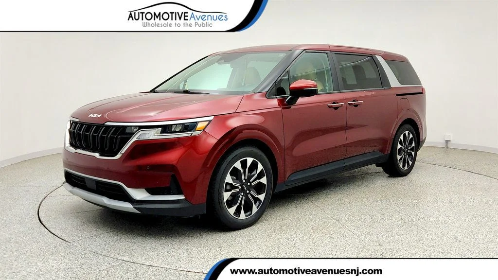 2024 Kia Sedona EX's photo