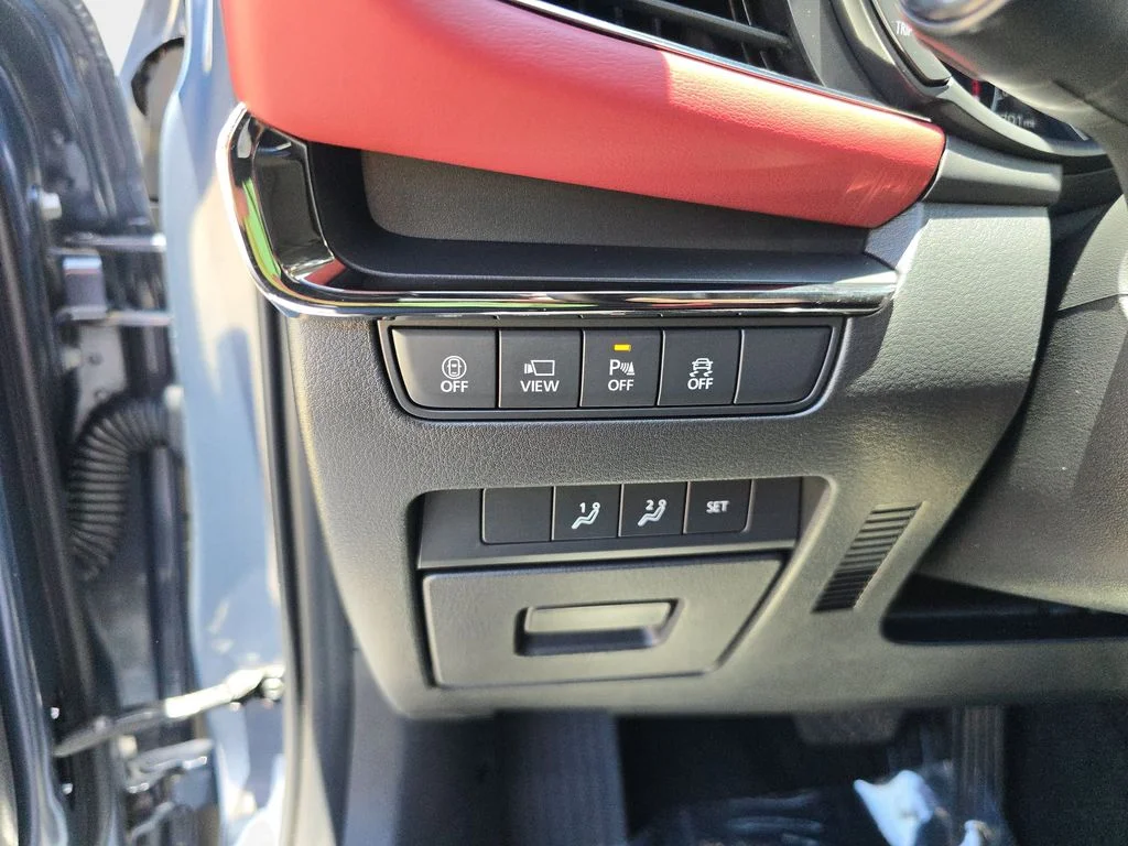 Used 2022 Gray Mazda Premium Plus image 32