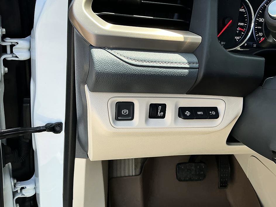 Used 2021 Summit White GMC Denali image 13