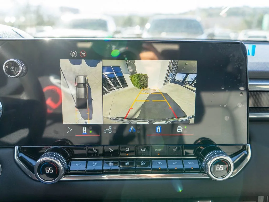 New 2026 Onyx Black GMC Elevation image 23