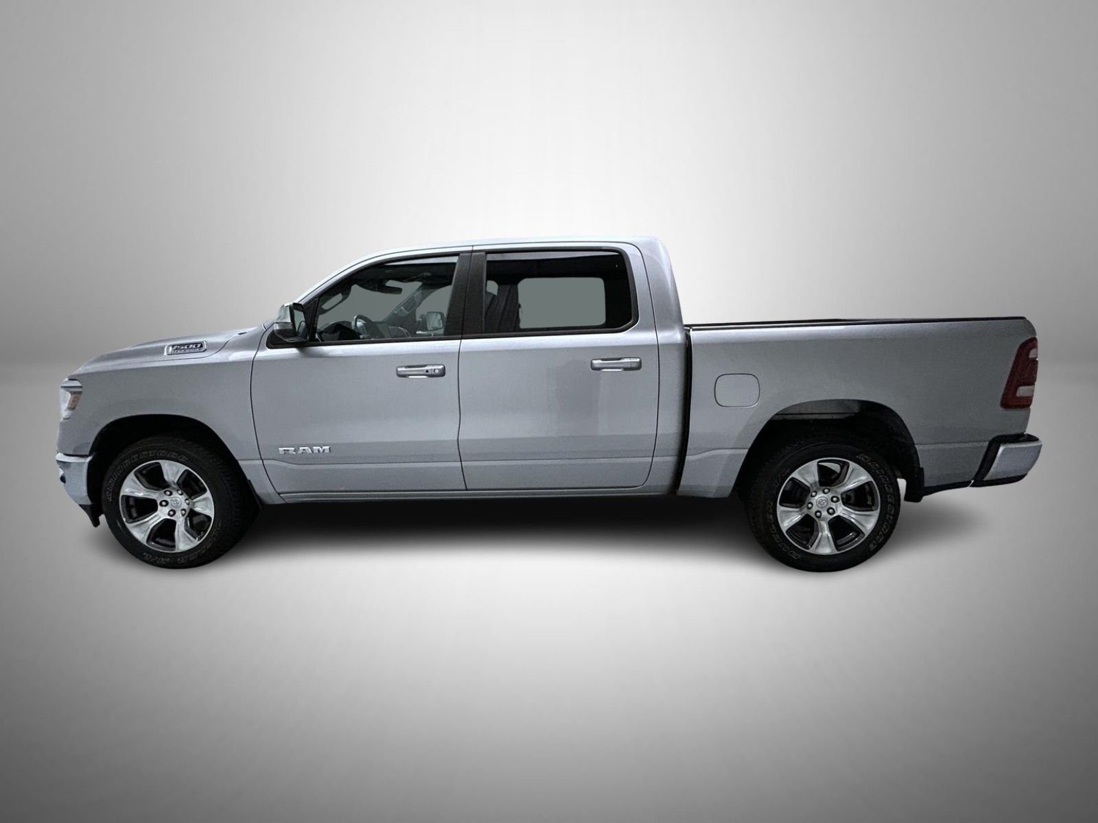 Used 2023 Silver Ram Laramie image 8
