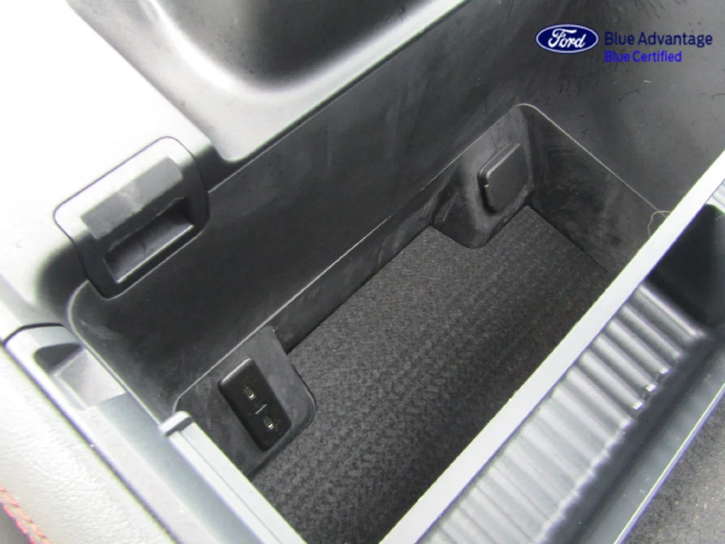 Certified Used 2025 Star White Ford Active image 37