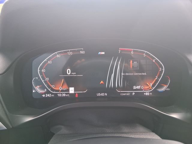 Used 2022 Black BMW sDrive30i image 12