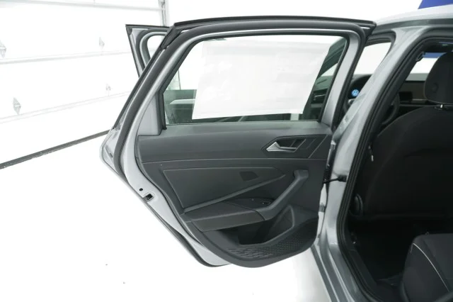 2026 Volkswagen Jetta Sport - Photo 17
