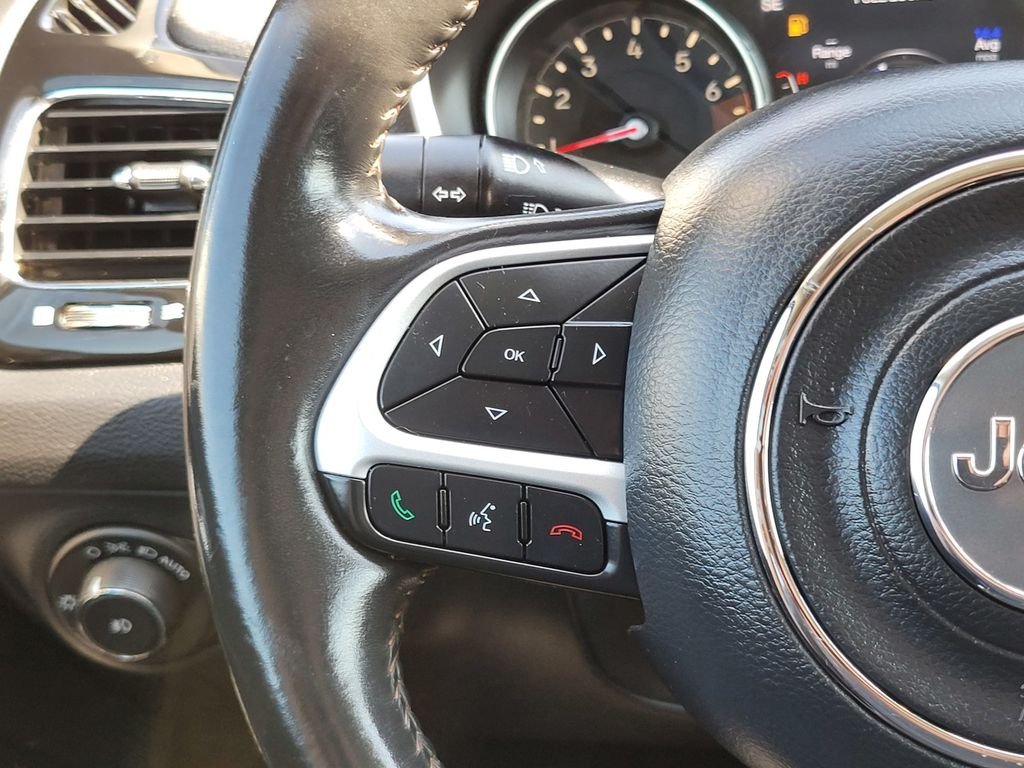 Certified Used 2019 Silver Jeep Limited image 25