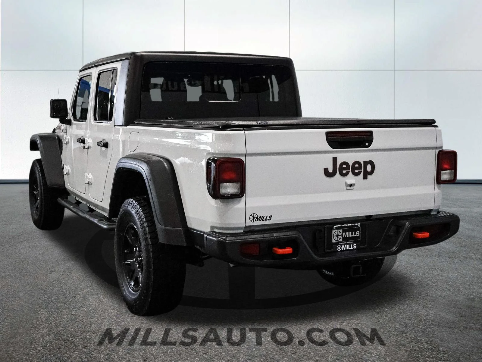 Certified Used 2021 Bright White Clearcoat Jeep Mojave image 5