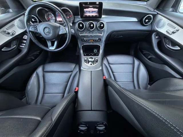 2019 Mercedes-Benz GLC GLC300 - Photo 11