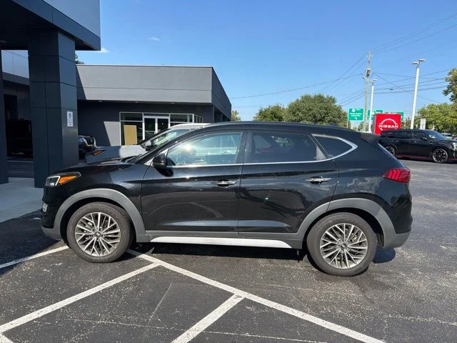 Used 2020 Black Hyundai Ultimate image 2