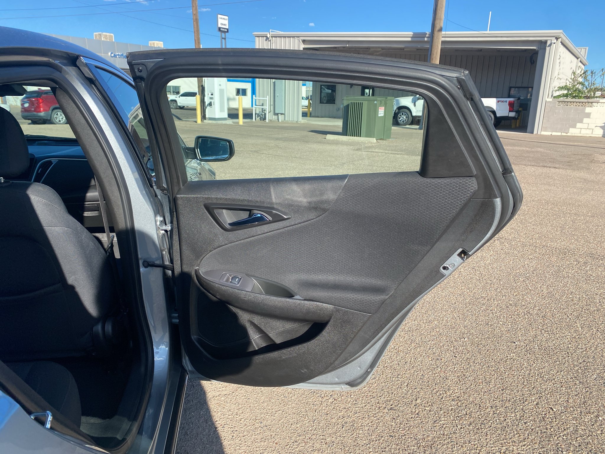 2025 Chevrolet Malibu 1LT - Photo 12