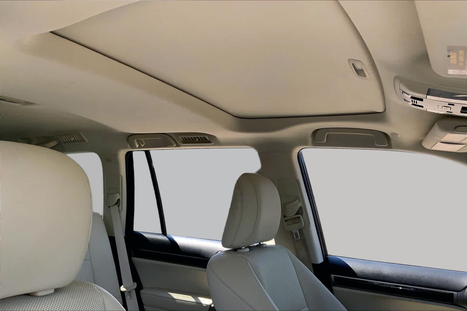 Used 2020 Nebula Gray Pearl Lexus Premium image 13