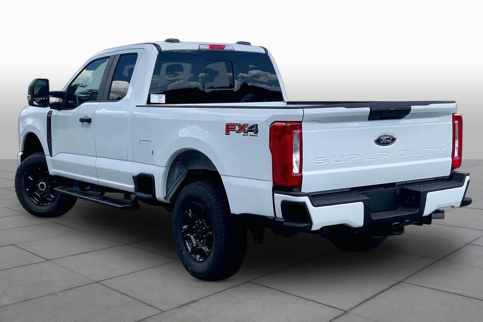 New 2026 Oxford White Ford XL image 3