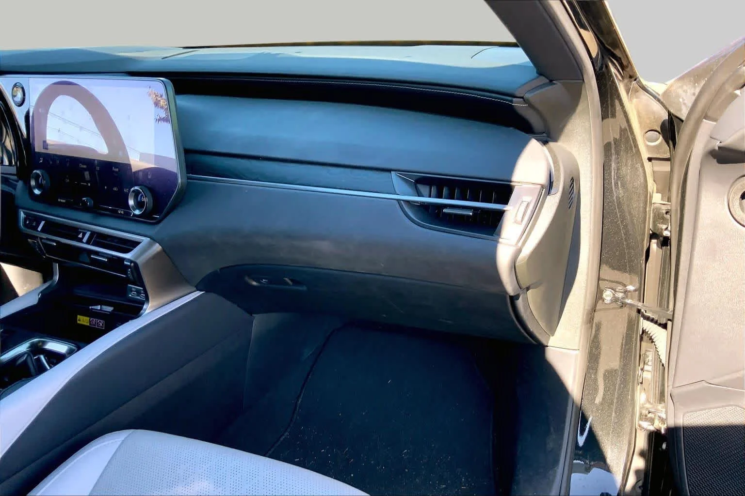 Certified Used 2023 Caviar Lexus Premium Plus image 19
