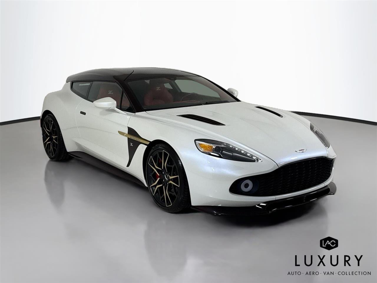 2019 Aston Martin VANQUISH ZAGATO SHOOTING BRAKE #89 | Red Carbon