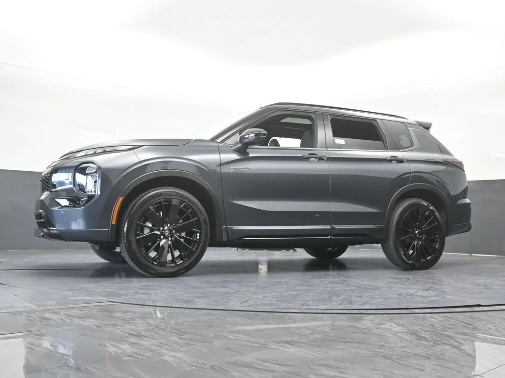 New 2026 Graphite Gray Mitsubishi BLACK EDITION S-AWC image 60