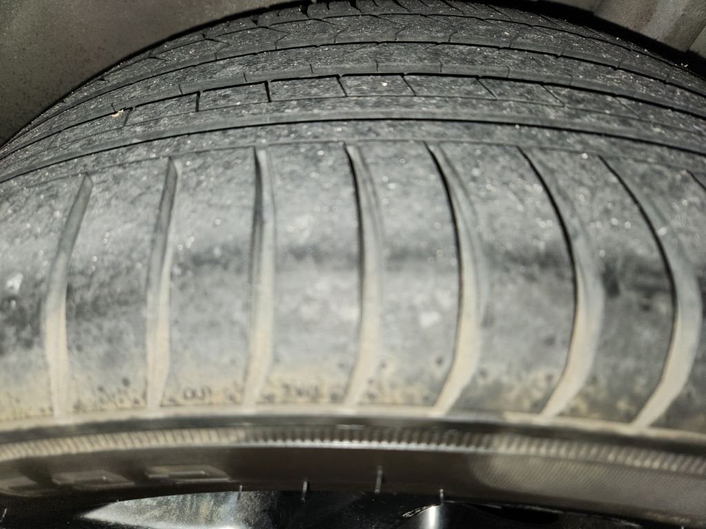 Used 2018 Gray Chrysler Touring image 6