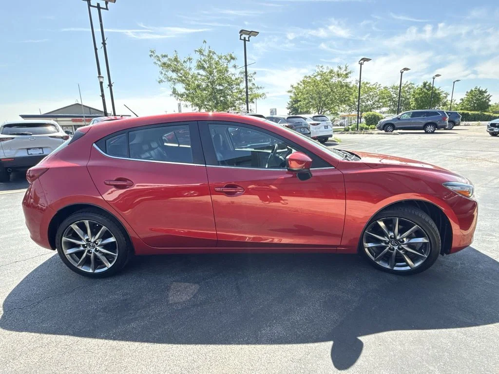 Used 2018 Red Mazda Touring image 4