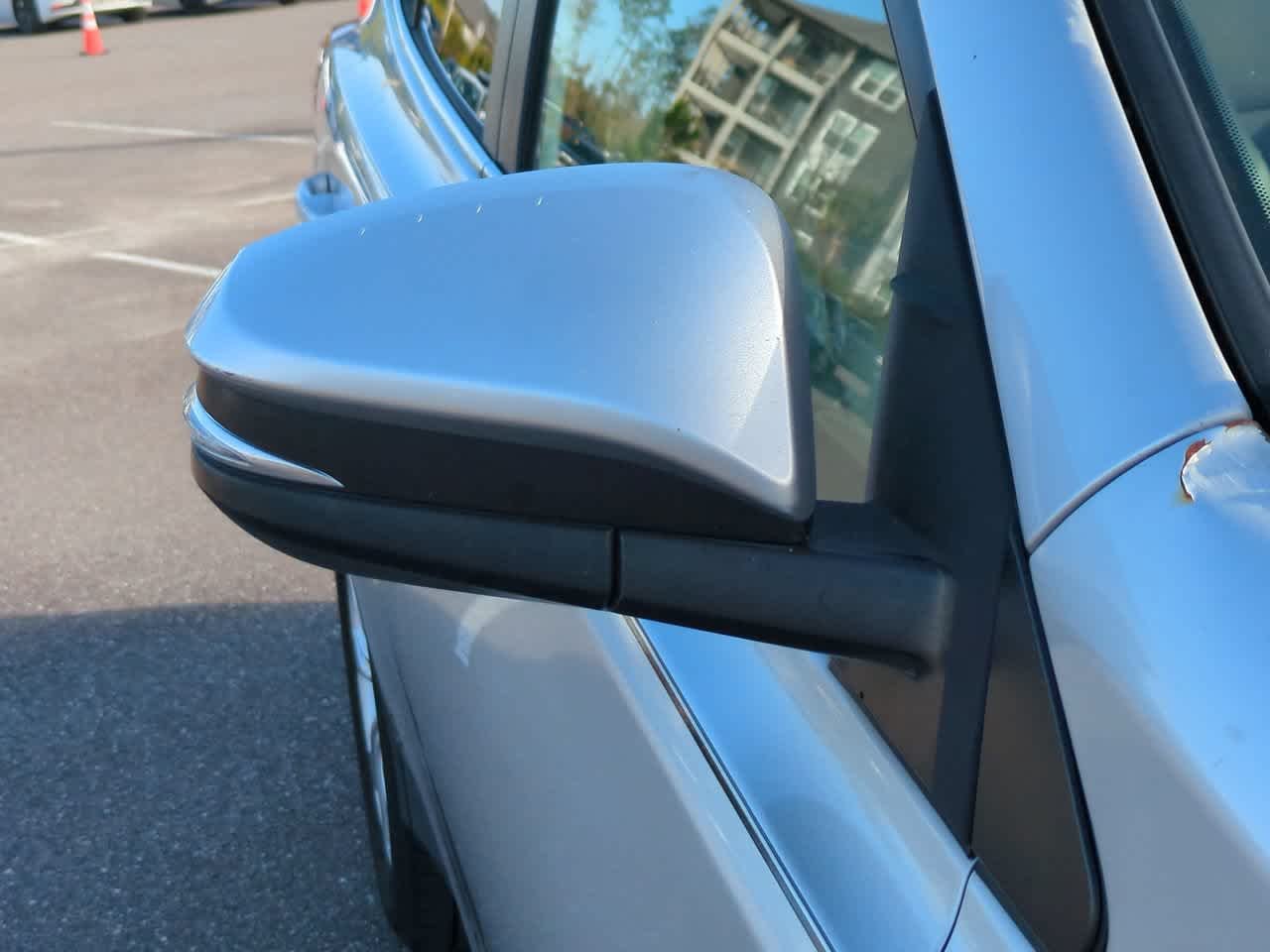 Used 2014 Classic Silver Metallic Toyota Limited image 12