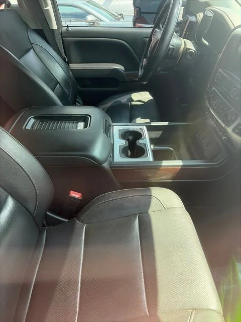 Used 2018 Red GMC SLT image 6