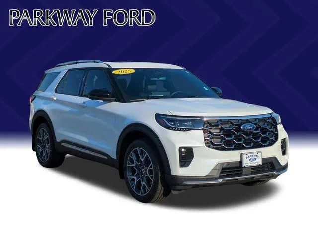 Used 2025 White Ford Platinum image 7