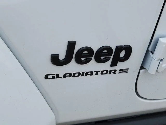 New 2026 Bright White Clear-Coat Exterior Paint Jeep Willys image 11
