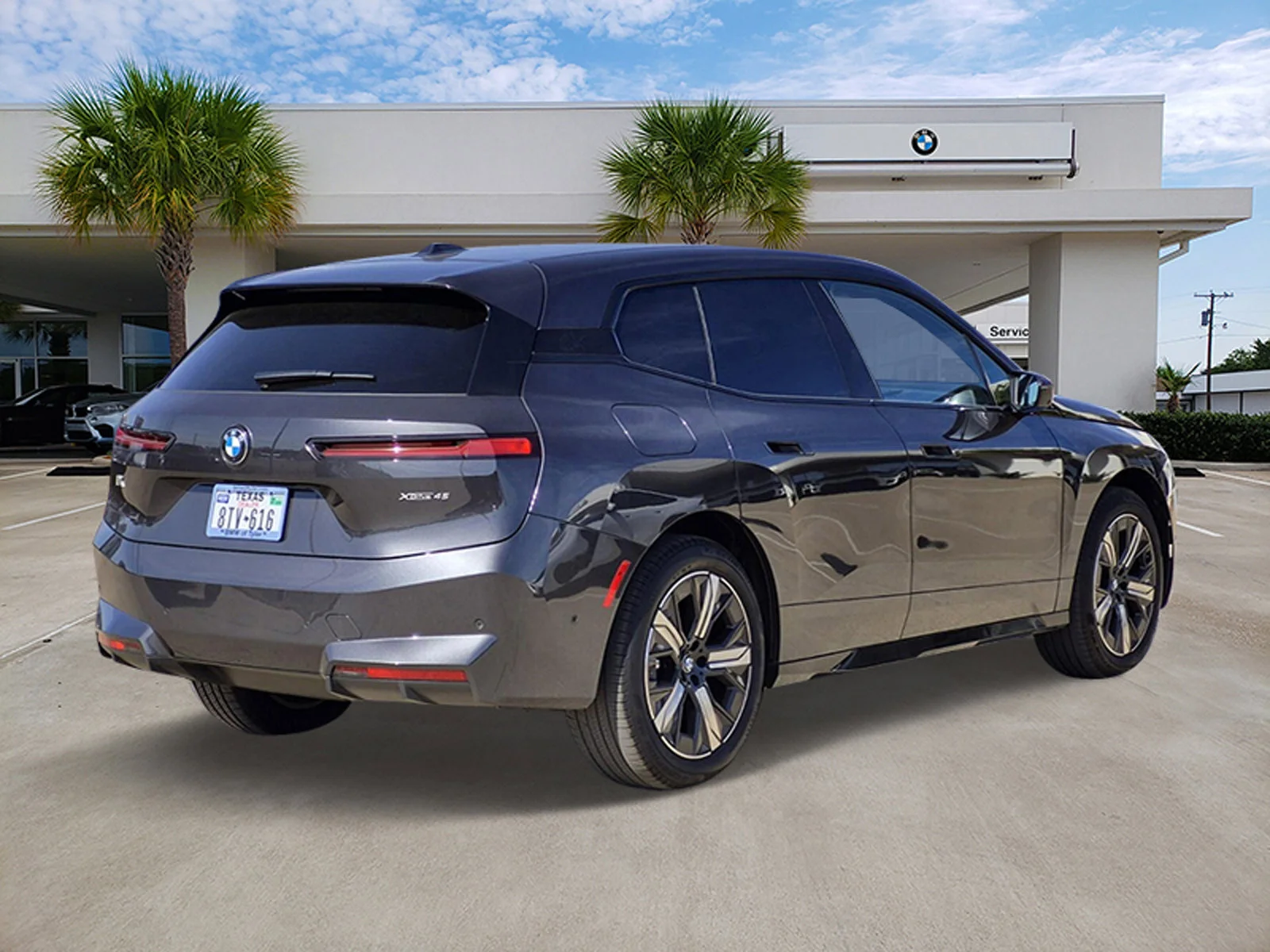 Used 2026 Dark Graphite Metallic BMW xDrive45 image 4
