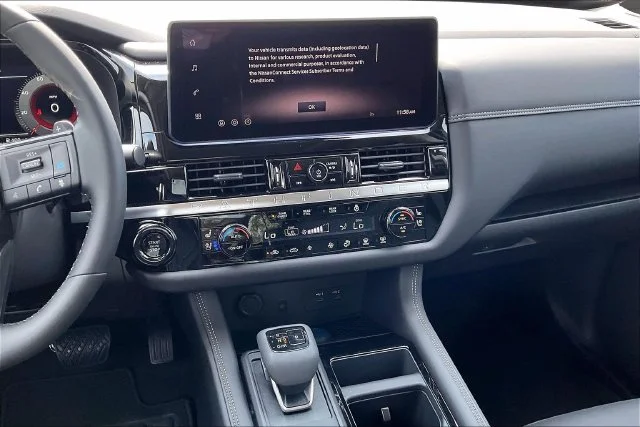 New 2026 Black Nissan Platinum image 6