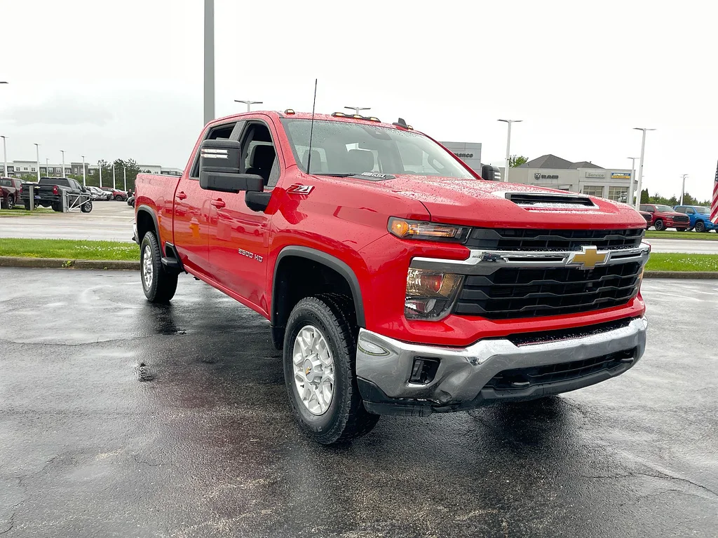 Used 2024 Red Hot Chevrolet LT image 33