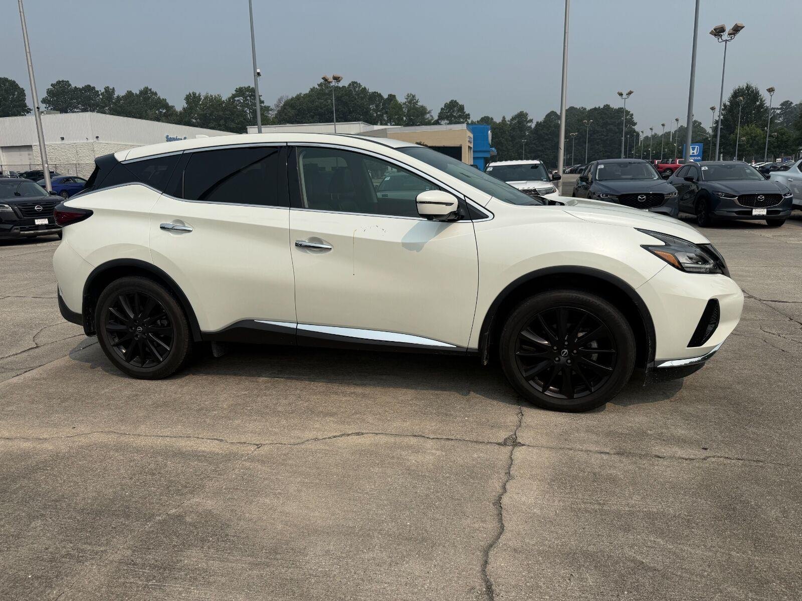 Used 2023 Pearl White Tricoat Nissan SL image 6