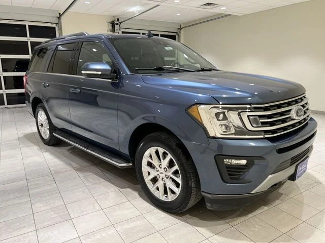 Certified Used 2020 Blue Metallic Ford XLT image 7