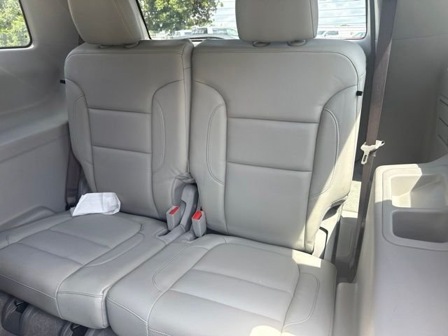 Used 2017 White GMC SLT-1 image 16
