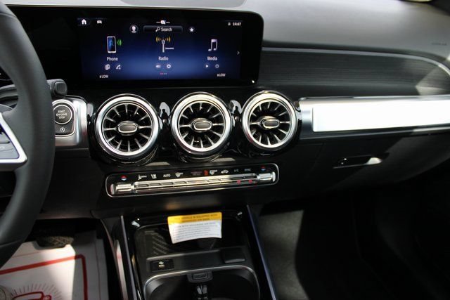 2025 Mercedes-Benz GLB Base - Photo 61