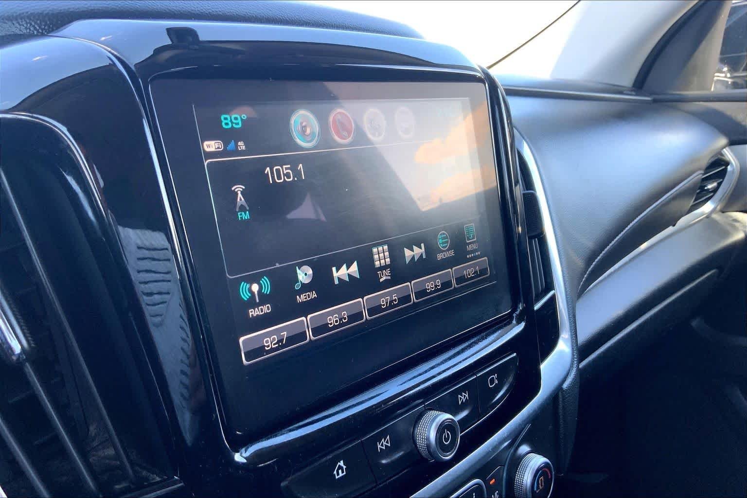 Used 2018 Mosaic Black Metallic Chevrolet LT Cloth image 33