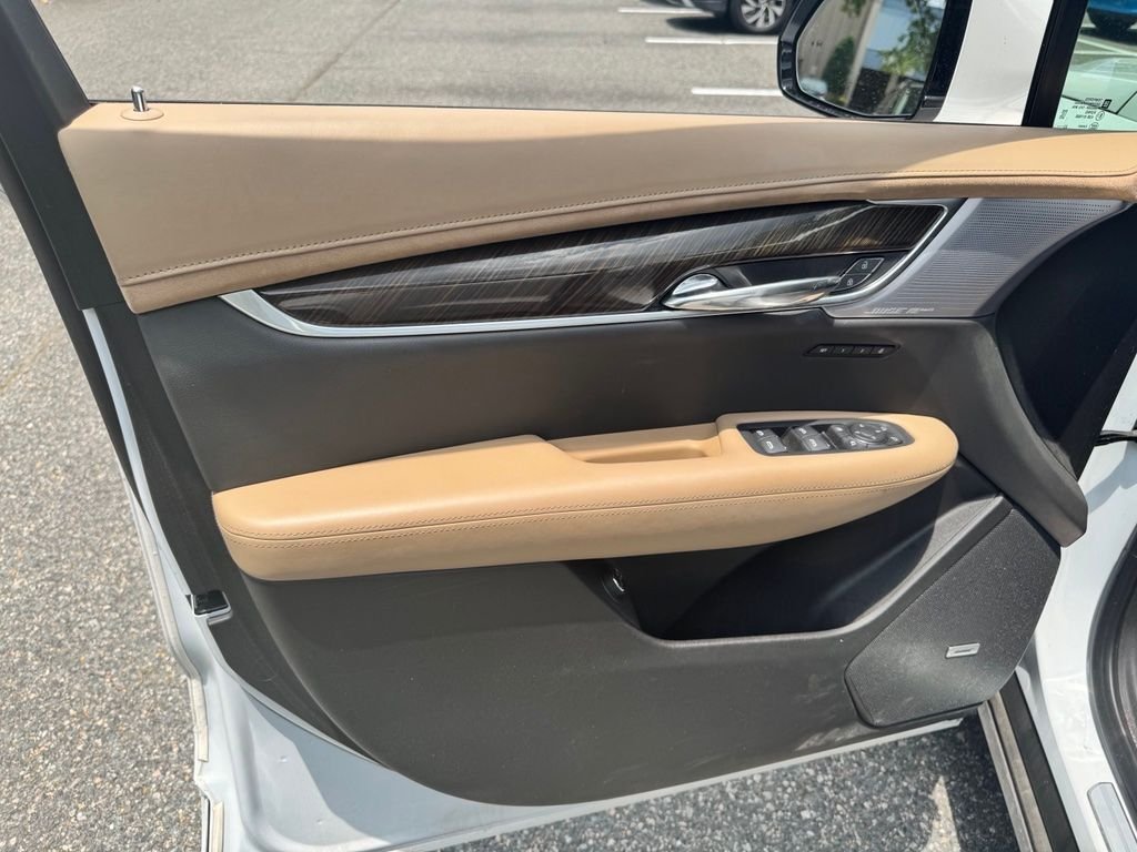 Used 2024 White Cadillac Premium Luxury image 16