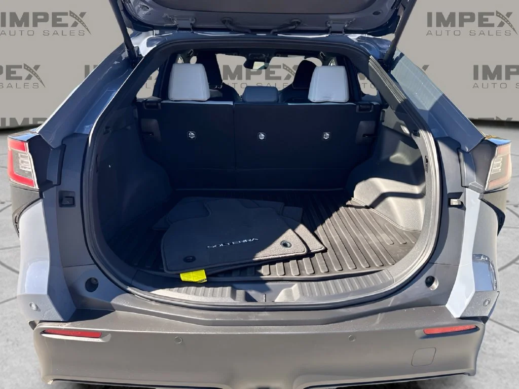 Used 2023 Gray Subaru Limited image 28