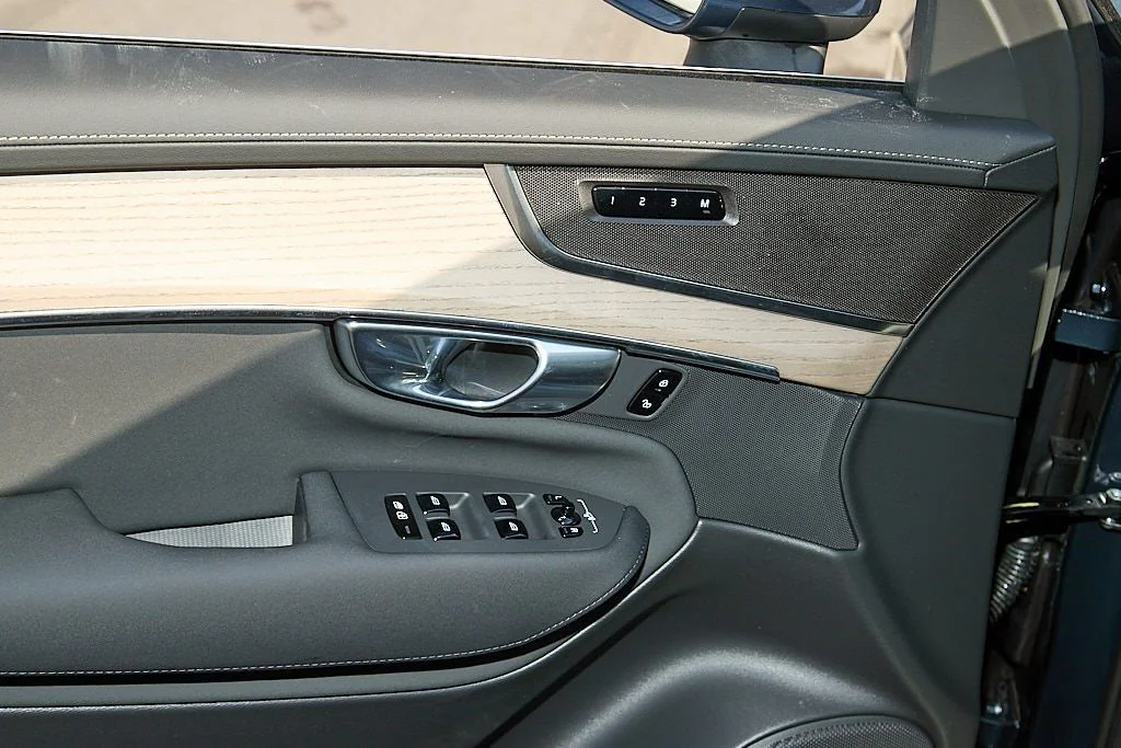 New 2026 Denim Blue Volvo Plus image 11