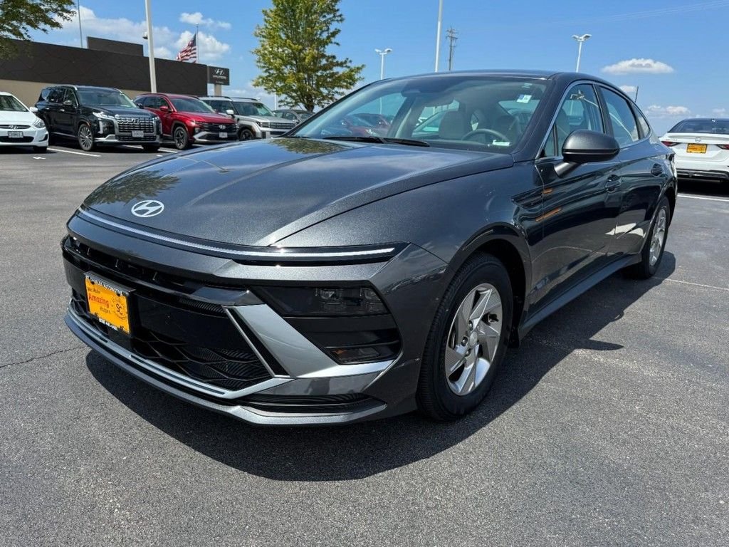 2025 Hyundai Sonata SE - Photo 8