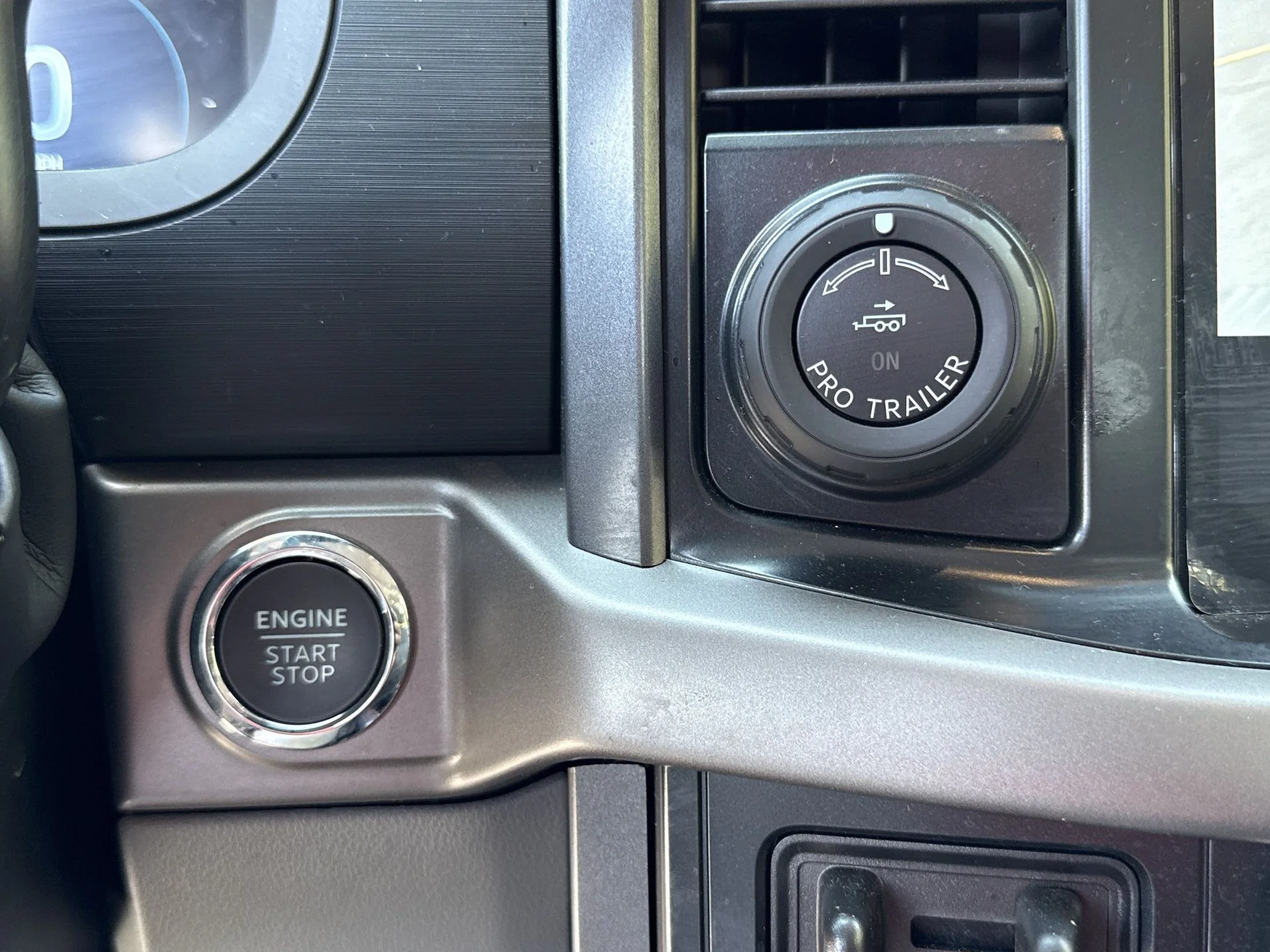 Certified Used 2024 Gray Metallic Ford XLT image 6