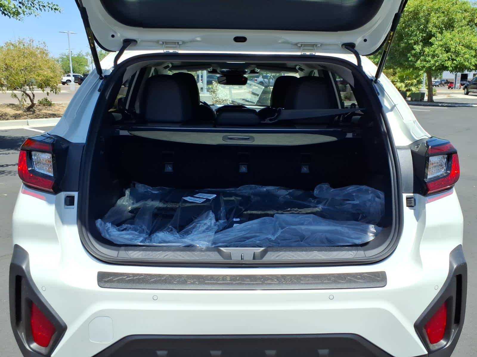 New 2026 CRYSTAL WHITE PEARL Subaru Limited Hybrid image 14