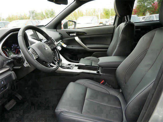 New 2026 Alloy Silver Metallic Mitsubishi SEL image 4